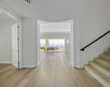 20326 W Liverpool Way - Photo Thumbnail 6