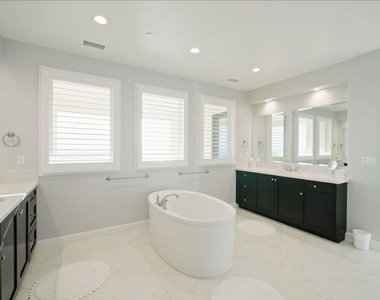 20326 W Liverpool Way - Photo Thumbnail 34