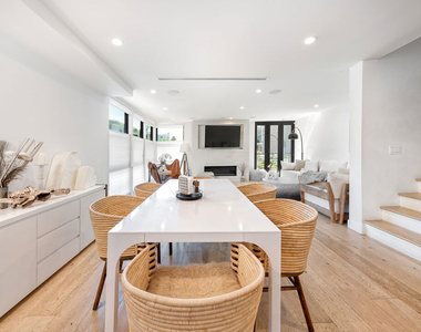 5317 Pacific Avenue - Photo Thumbnail 21