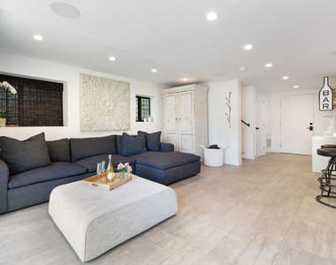 5317 Pacific Avenue - Photo Thumbnail 5
