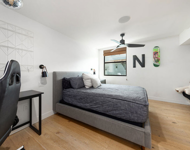 5317 Pacific Avenue - Photo Thumbnail 33