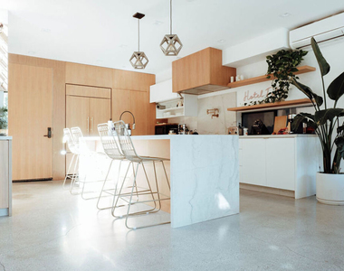 115 Park Place - Photo Thumbnail 1
