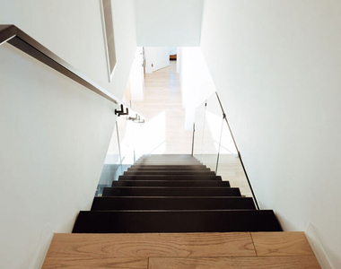 115 Park Place - Photo Thumbnail 9