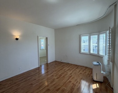 839 N Alexandria Avenue - Photo Thumbnail 1