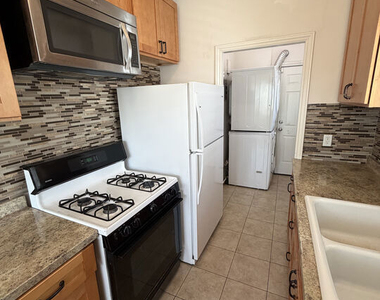 839 N Alexandria Avenue - Photo Thumbnail 17