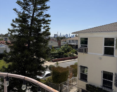 839 N Alexandria Avenue - Photo Thumbnail 38