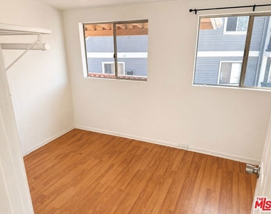 5966 Benner Street - Photo Thumbnail 17