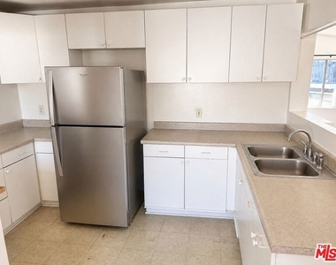 5966 Benner Street - Photo Thumbnail 15
