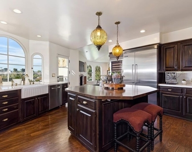 3351 N Knoll Drive - Photo Thumbnail 16