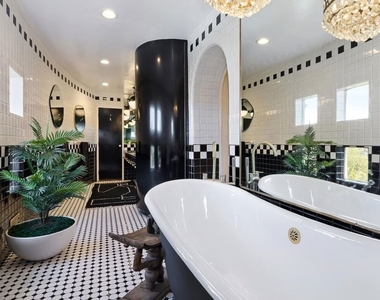 3351 N Knoll Drive - Photo Thumbnail 19