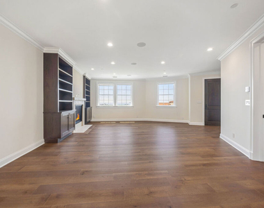 15201 Mc Kendree Avenue - Photo Thumbnail 10