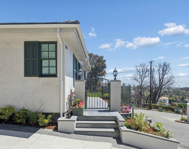 15201 Mc Kendree Avenue - Photo Thumbnail 3