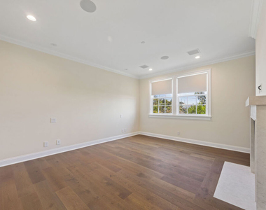 15201 Mc Kendree Avenue - Photo Thumbnail 21