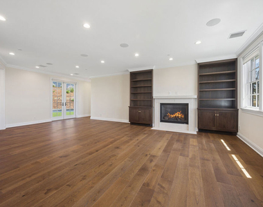 15201 Mc Kendree Avenue - Photo Thumbnail 8