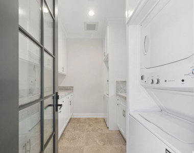 15201 Mc Kendree Avenue - Photo Thumbnail 18