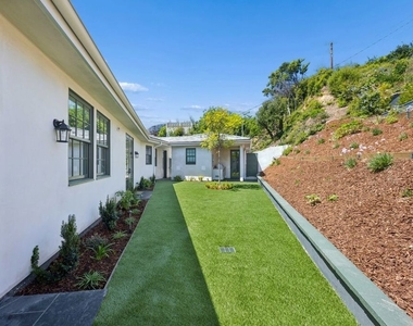15201 Mc Kendree Avenue - Photo Thumbnail 33
