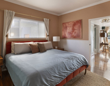 804 Pacific Avenue - Photo Thumbnail 5