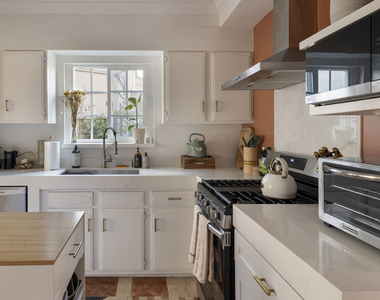 804 Pacific Avenue - Photo Thumbnail 17