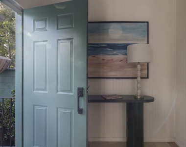 804 Pacific Avenue - Photo Thumbnail 8
