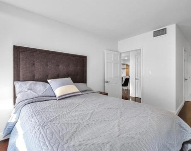 10724 Wilshire Boulevard - Photo Thumbnail 7