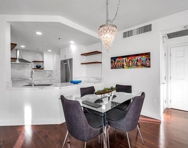 10724 Wilshire Boulevard - Photo Thumbnail 1