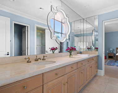 7160 Dume Drive - Photo Thumbnail 17