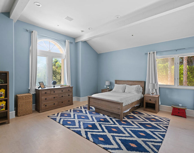 7160 Dume Drive - Photo Thumbnail 16