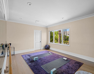 7160 Dume Drive - Photo Thumbnail 22