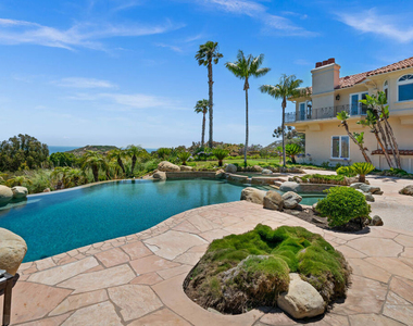 7160 Dume Drive - Photo Thumbnail 4