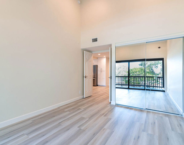 8515 Falmouth Avenue - Photo Thumbnail 18