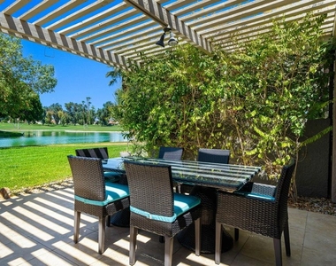 521 Desert West Drive - Photo Thumbnail 16