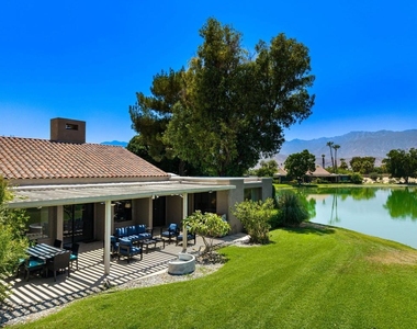 521 Desert West Drive - Photo Thumbnail 6