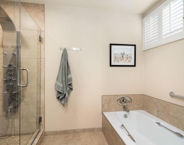 521 Desert West Drive - Photo Thumbnail 26