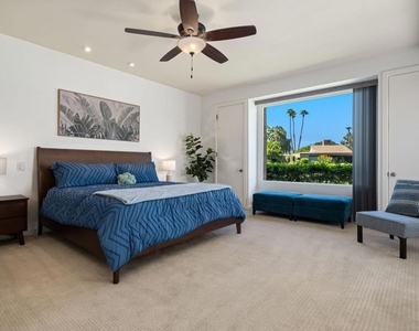 521 Desert West Drive - Photo Thumbnail 23
