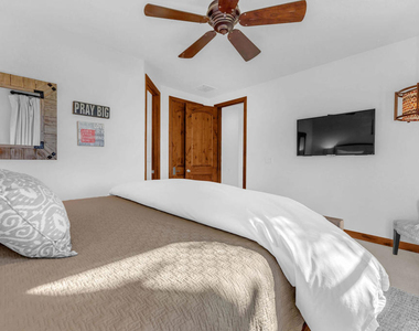 83073 N Shore Drive - Photo Thumbnail 24