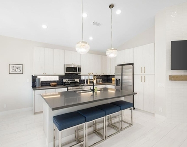 45809 Crosswater Street - Photo Thumbnail 17