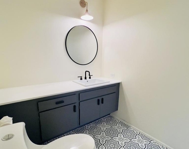 251 E La Verne Way - Photo Thumbnail 17