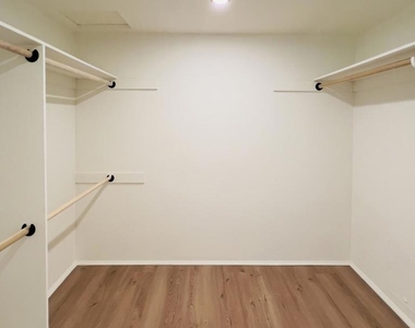 251 E La Verne Way - Photo Thumbnail 11