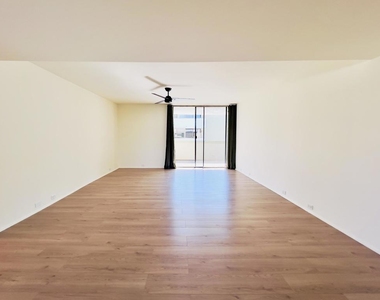 251 E La Verne Way - Photo Thumbnail 2