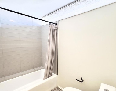251 E La Verne Way - Photo Thumbnail 13