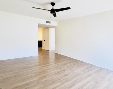 251 E La Verne Way - Photo Thumbnail 10