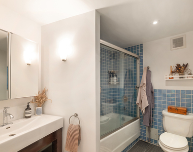 130 Barrow St - Photo Thumbnail 3