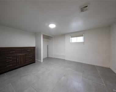 95 Irving Avenue - Photo Thumbnail 2