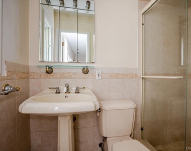 821 Channel Road - Photo Thumbnail 8