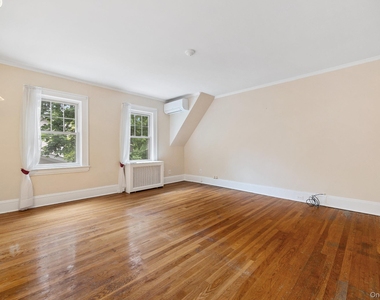 1235 Post Road - Photo Thumbnail 19