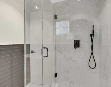 225 Hilltop Street - Photo Thumbnail 26