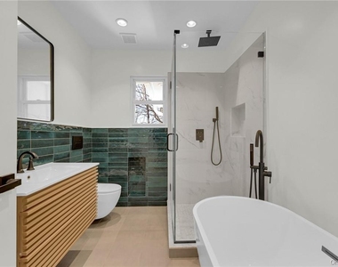 225 Hilltop Street - Photo Thumbnail 17