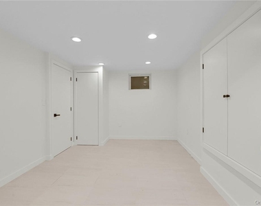 225 Hilltop Street - Photo Thumbnail 29