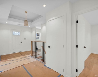 225 Hilltop Street - Photo Thumbnail 16