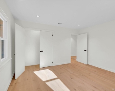 225 Hilltop Street - Photo Thumbnail 19